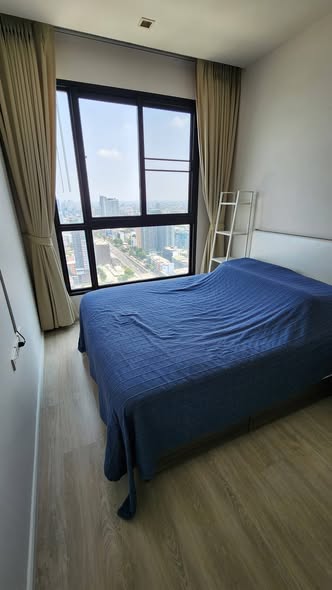 bedroom of Quinn Ratchada 17