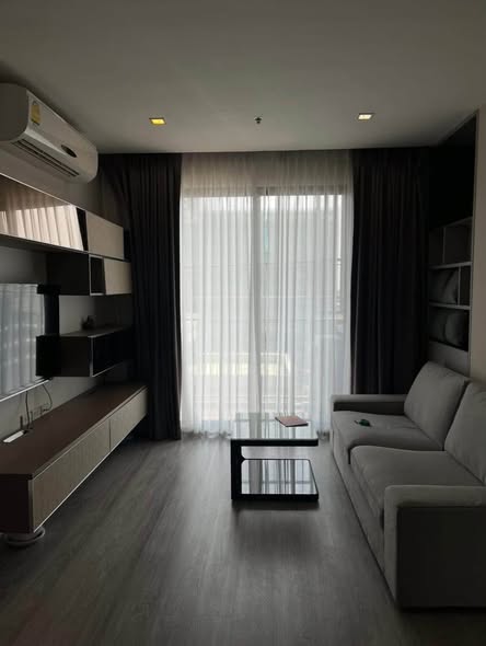 bedroom and living room and room interior of Quinn Ratchada 17