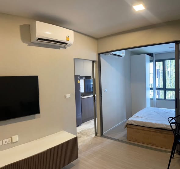 bedroom and room interior of Quintara Phume Sukhumvit 39