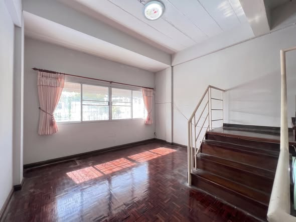 Ramkhamhaeng 112 Alley
