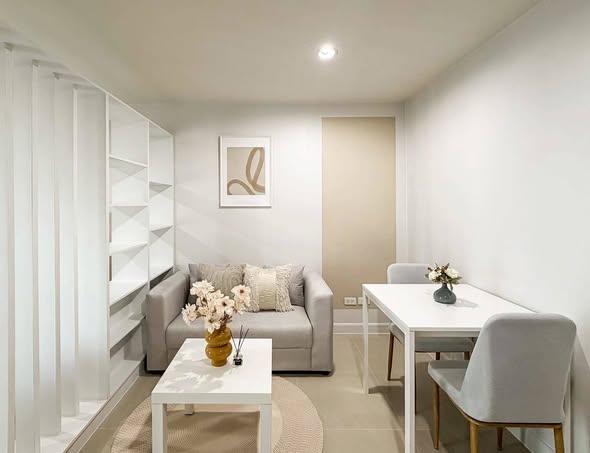 living room and room interior of Regent Home 2