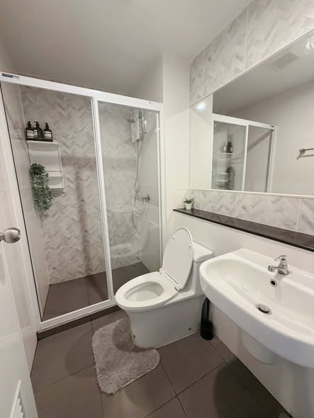 bathroom of Regent Home Bangna (รีเจ้นท์โฮม บางนา)