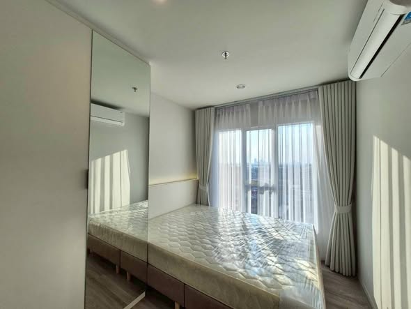bedroom and room interior of Regent Home Bangna (รีเจ้นท์โฮม บางนา)