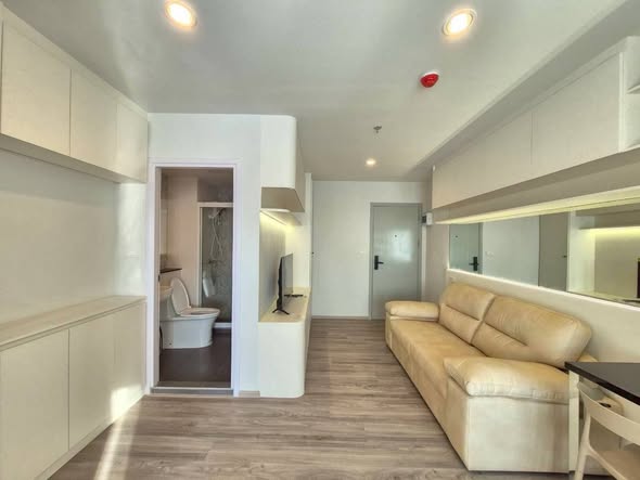 room interior of Regent Home Bangna (รีเจ้นท์โฮม บางนา)