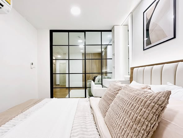 bedroom and room interior of Regent Home Bangson 27