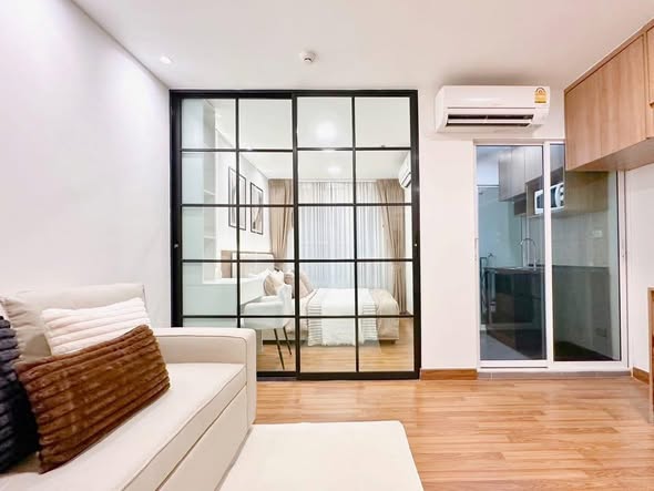 living room and room interior of Regent Home Bangson 27