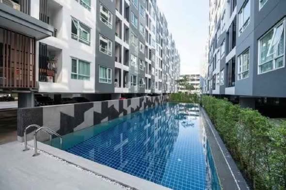 pool of Regent Home Sukhumvit 81