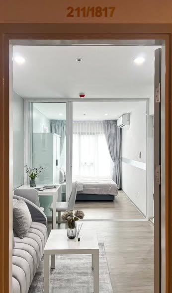 room interior of Regent Home Wutthakat