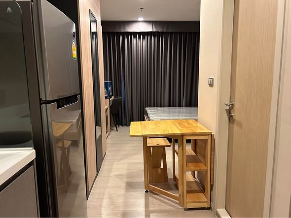 room interior and bathroom of Rhythm Asoke 2