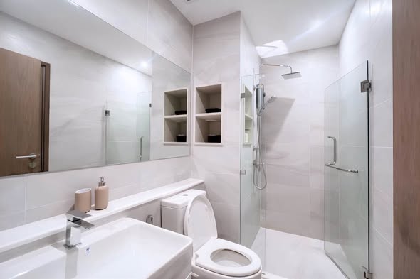bathroom of Rhythm Ekkamai Estate
