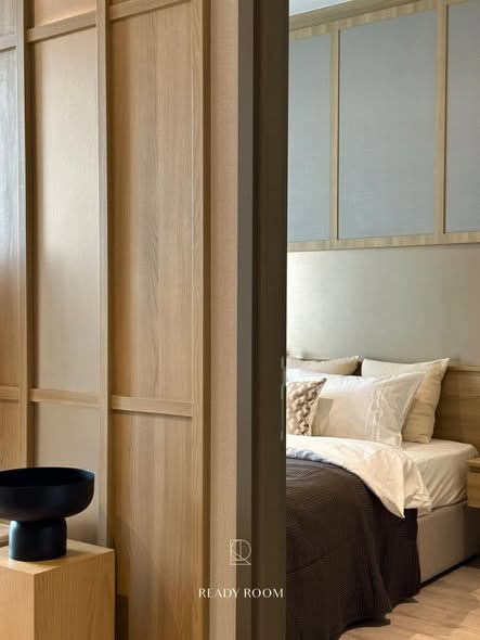 bedroom and room interior of Rhythm Ekkamai Estate