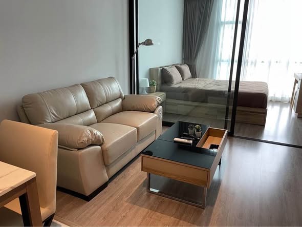 living room of RHYTHM Ekkamai
