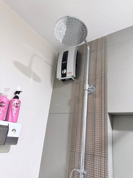 bathroom of Rhythm Sathon-Naradhiwas