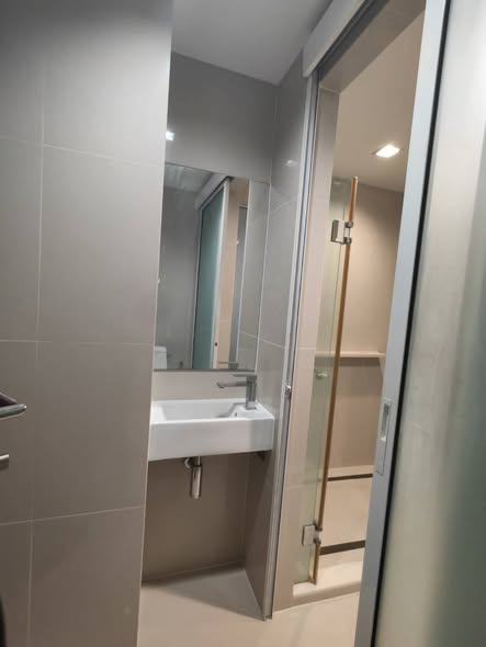 room interior and bathroom of RHYTHM Sathorn