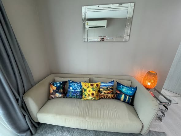living room of Rhythm Sukhumvit 36-38
