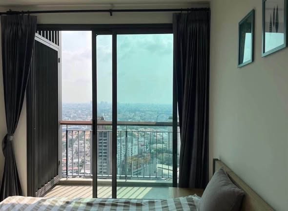 bedroom of Rhythm Sukhumvit 42