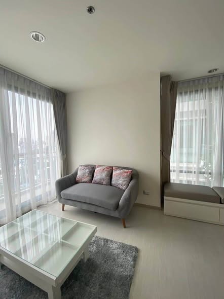 bedroom and living room of Rhythm Sukhumvit 42