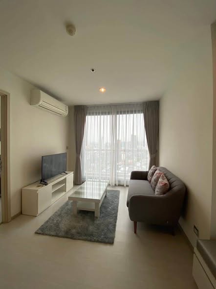 living room and bedroom of Rhythm Sukhumvit 42