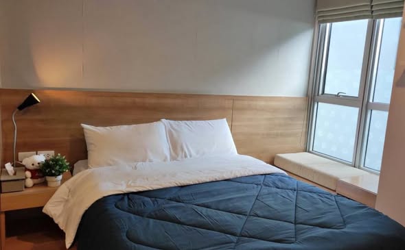 bedroom of Rhythm Sukhumvit 50