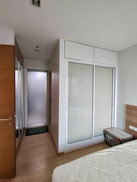 bedroom and room interior of Rhythm Sukhumvit 50