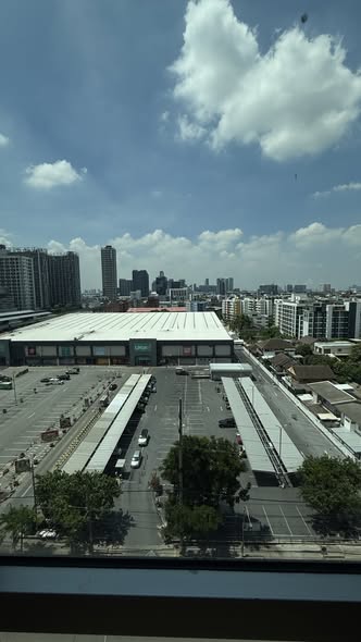 Rhythm Sukhumvit 50
