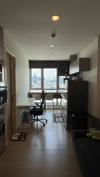 living room of Rhythm Sukhumvit 50