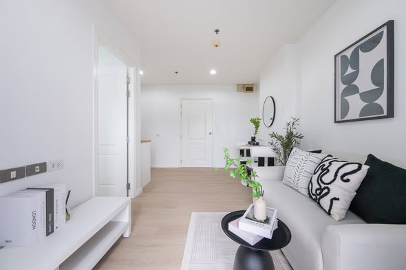 living room of Rich Park @ BangSon Station Condominium