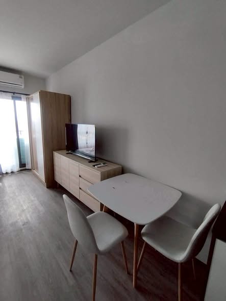 room interior of Rich Point @BTS Wutthakat