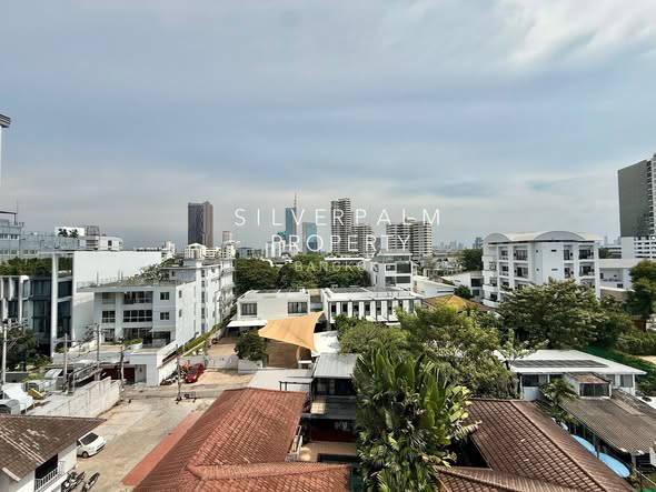 Richmond Hills Residence Thonglor 25