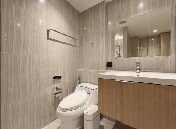 bathroom of S47 Sukhumvit