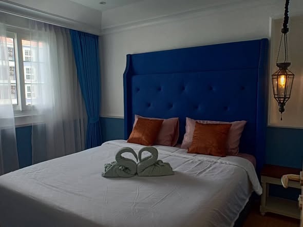bedroom of Seven Seas Côte d’Azur