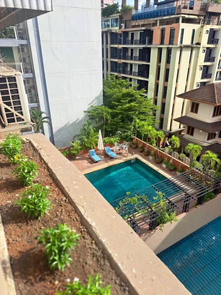 pool of Siam Penthouse 1 Condominium