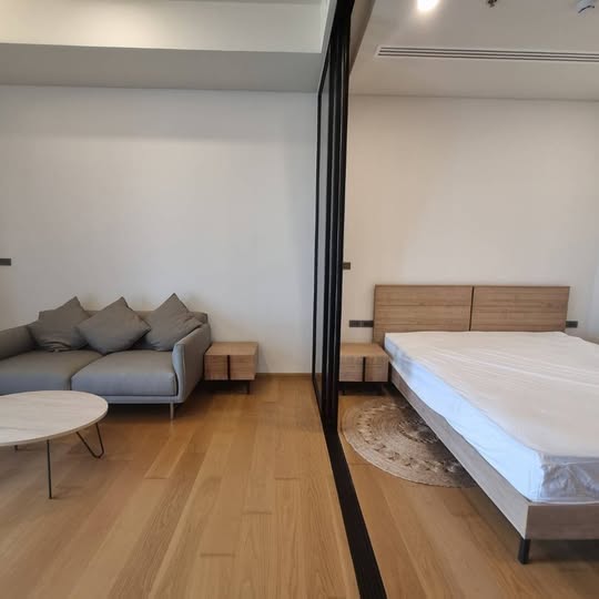 bedroom and room interior of Siamese Exclusive 31