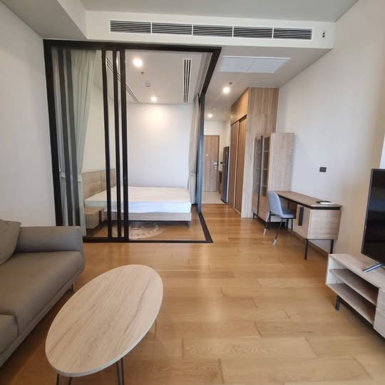 bedroom and room interior of Siamese Exclusive 31
