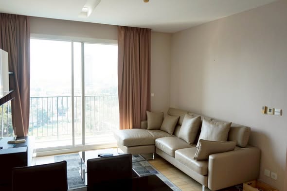 living room and bedroom of Siri at Sukhumvit