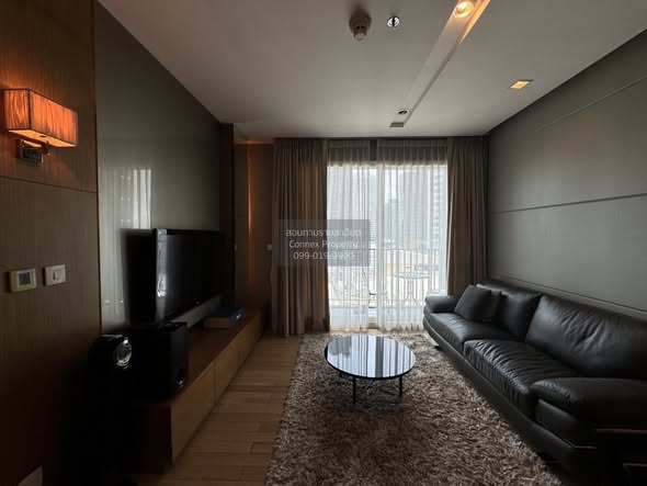 living room and bedroom of Siri at Sukhumvit