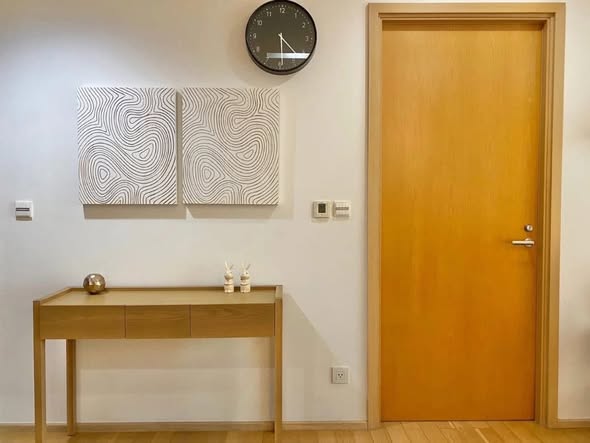 room interior of Siri at Sukhumvit
