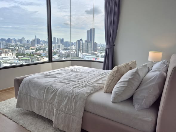 bedroom of Skyrise Avenue Sukhumvit 64