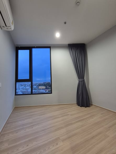 bedroom of Skyrise Avenue Sukhumvit 64