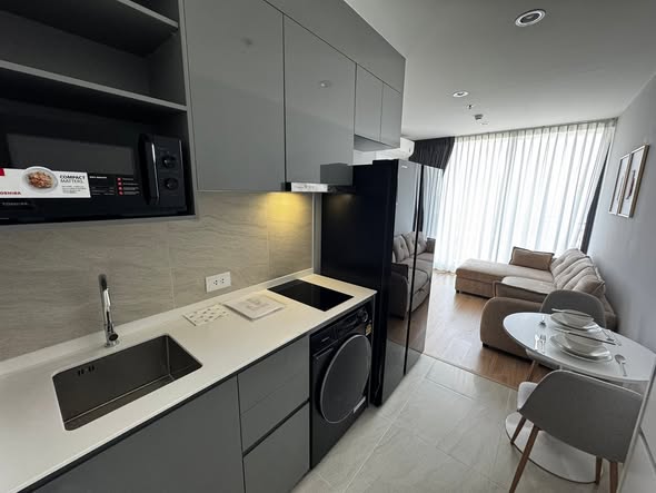 kitchen of Skyrise Avenue Sukhumvit 64