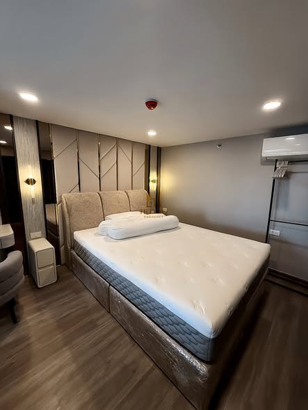 bedroom of So Origin Kaset Interchange
