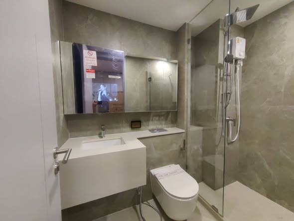 room interior and bathroom of SOHO​ BANGKOK​ RATCHADA​
