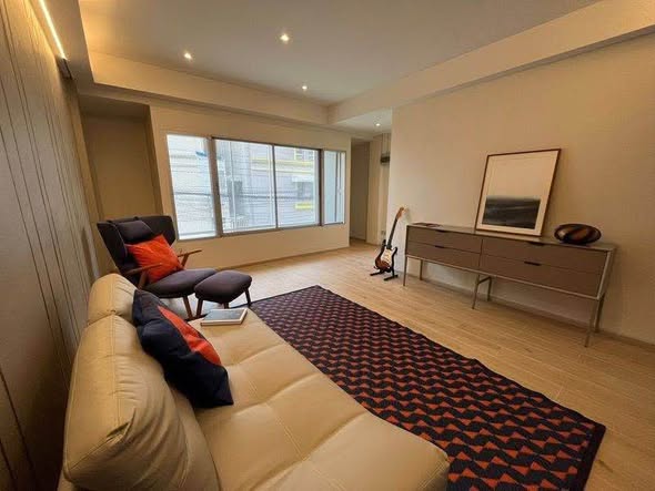 living room and bedroom of Stories Onnut – Wongwaen