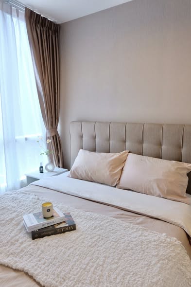 bedroom of Sucharee Life 2