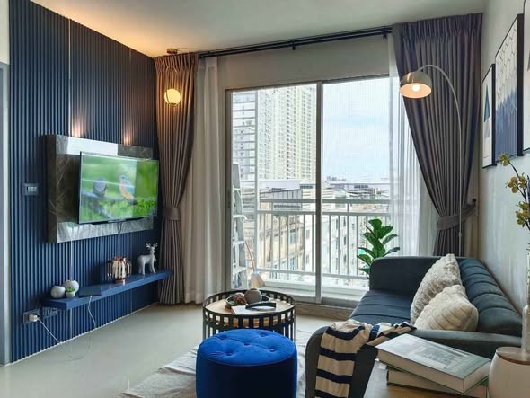 bedroom and living room of Sukhumvit Plus