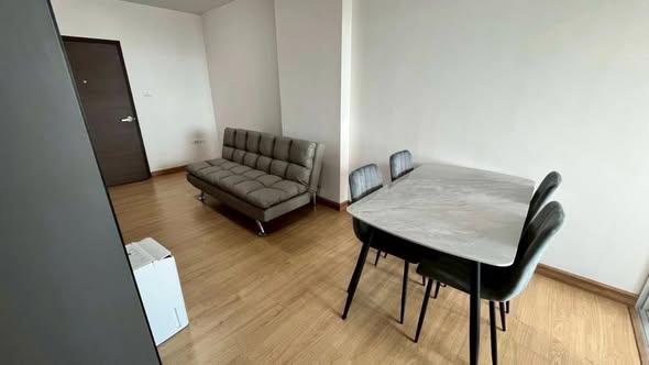 living room and room interior of Supalai City Resort Station Pranangklao – Chaophraya
