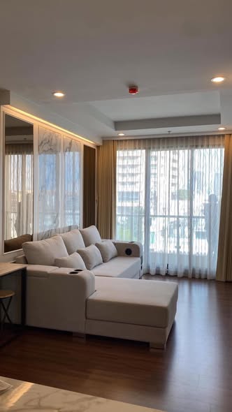 living room and room interior of Supalai Elite Sathon – Suan Phlu