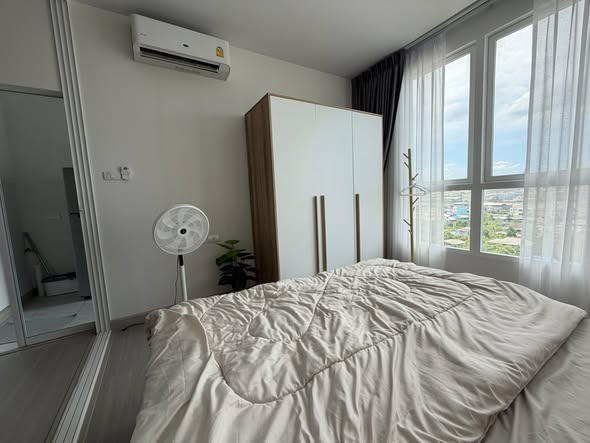 bedroom of Supalai Loft Sathon-Ratchaphruek