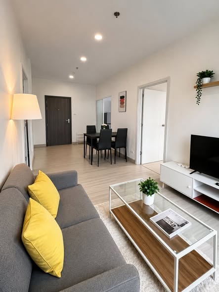 living room and bedroom of Supalai Loft Sathon-Ratchaphruek
