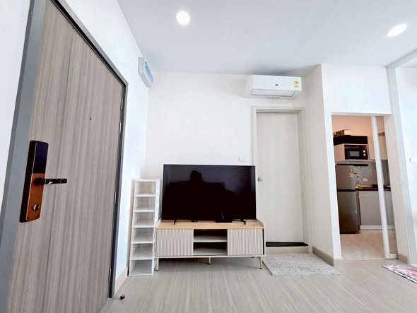 living room and room interior of Supalai Loft Sathon-Ratchaphruek